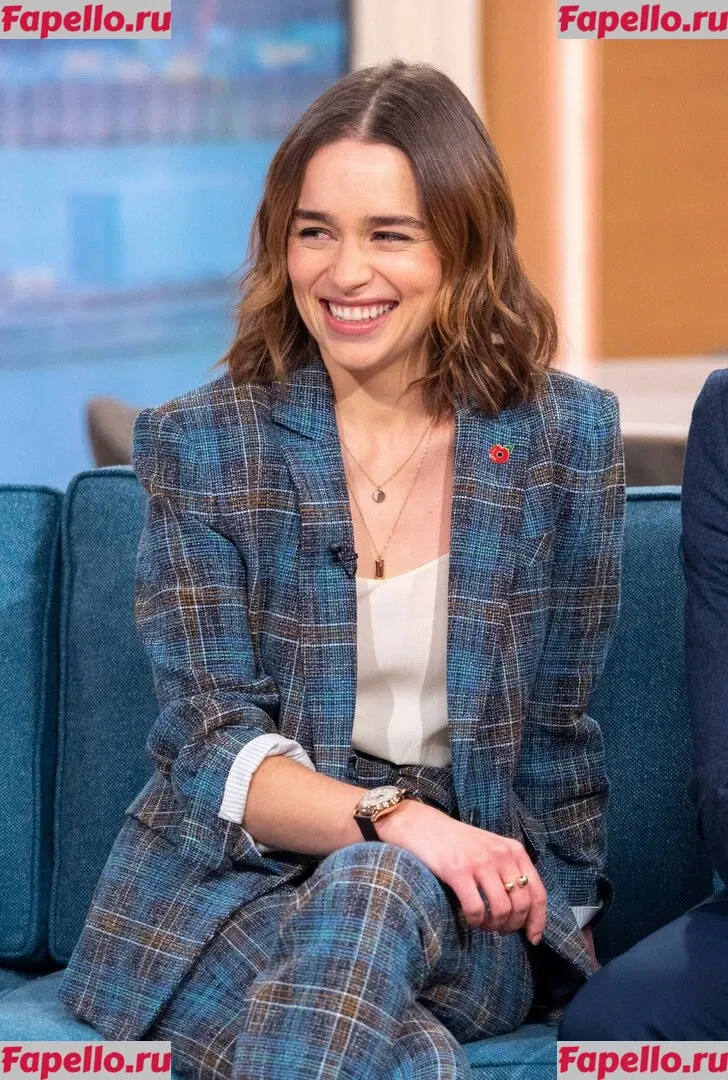 Emilia Clarke Onlyfans Photo Gallery 