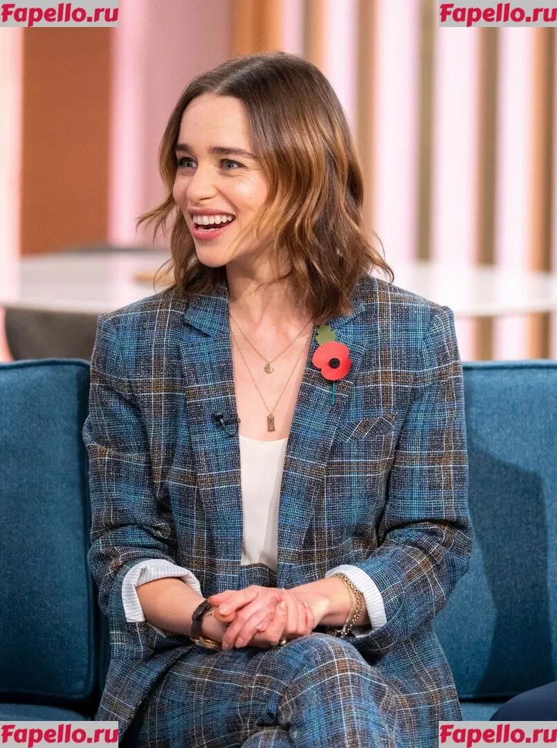 Emilia Clarke Onlyfans Photo Gallery 