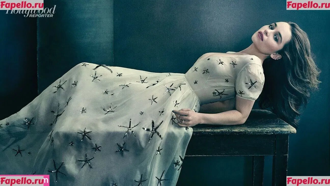 Emilia Clarke Onlyfans Photo Gallery 