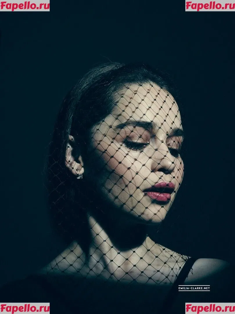 Emilia Clarke Onlyfans Photo Gallery 