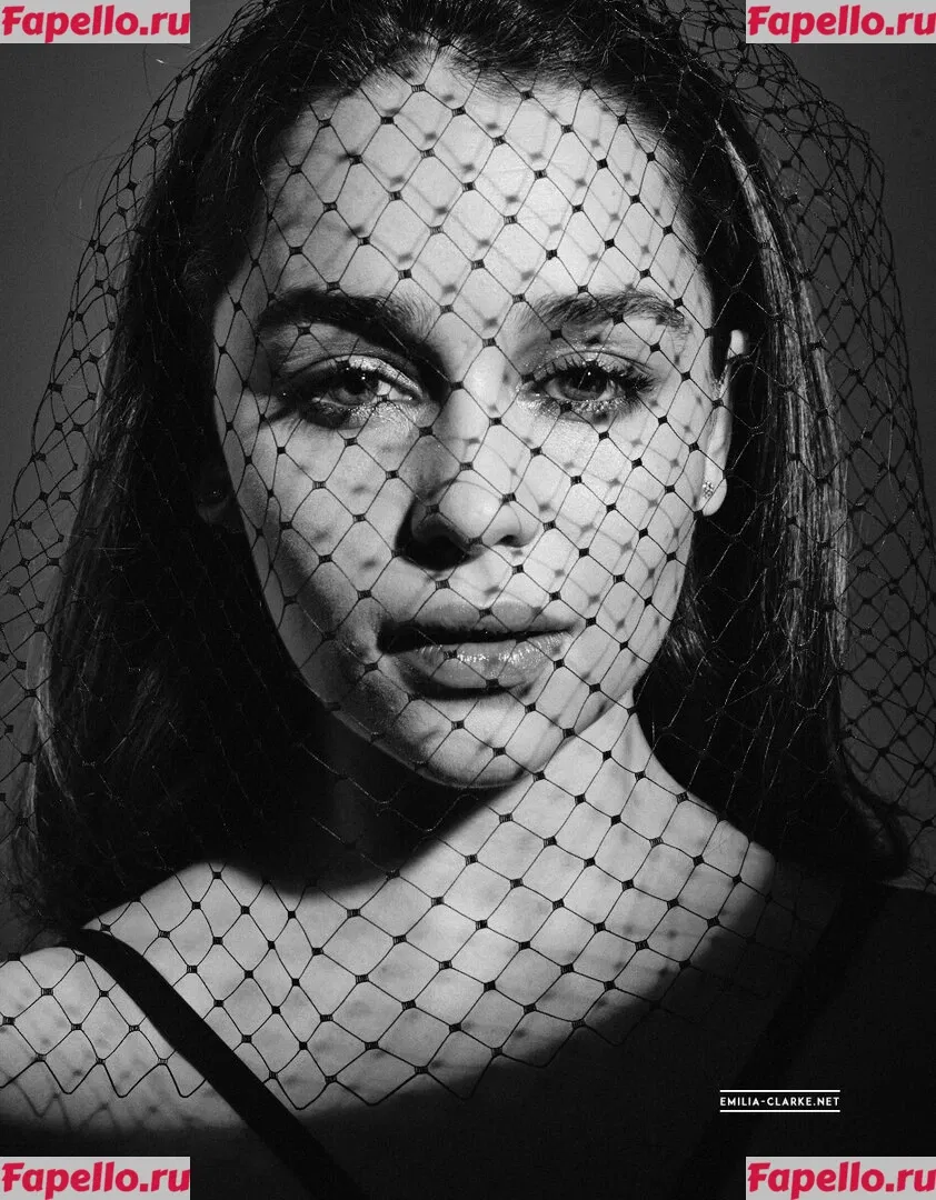 Emilia Clarke Onlyfans Photo Gallery 