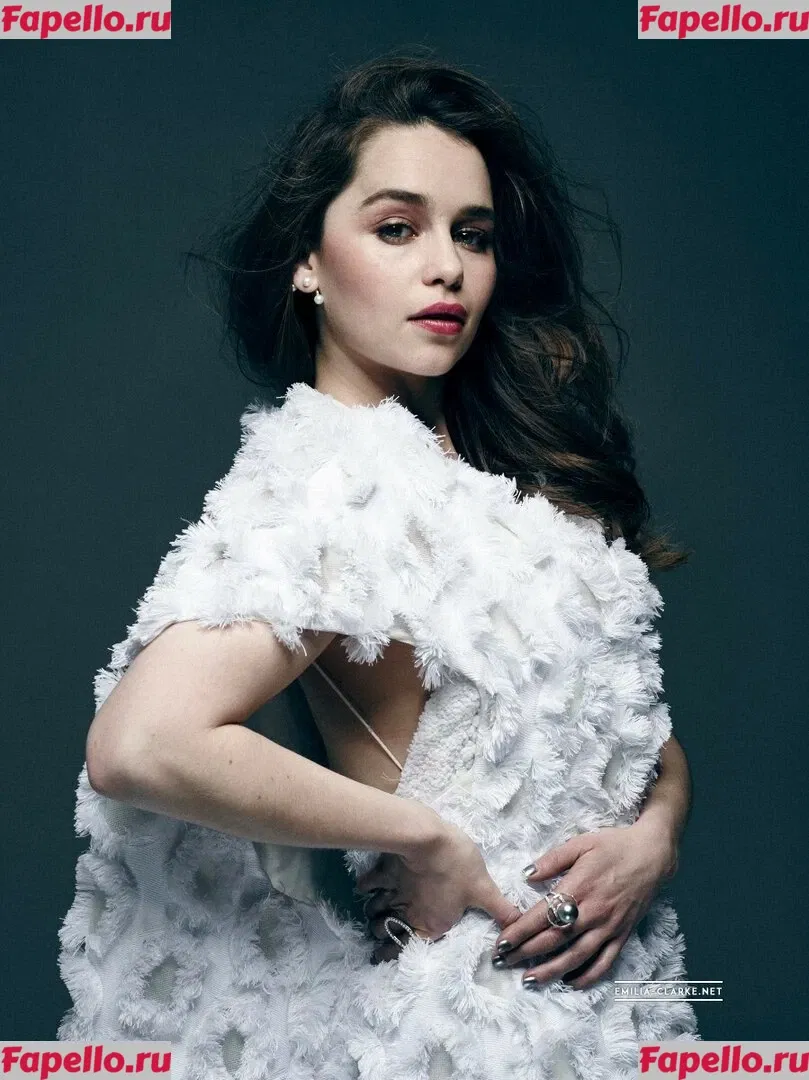 Emilia Clarke Onlyfans Photo Gallery 