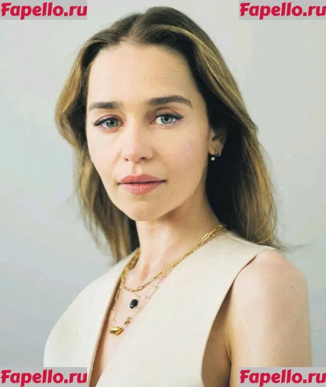 Emilia Clarke Onlyfans Photo Gallery 