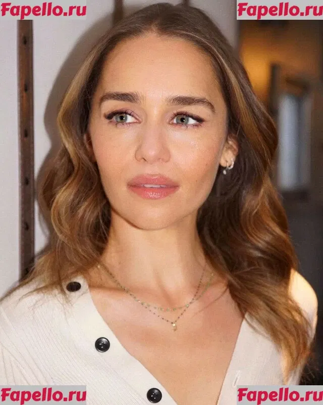 Emilia Clarke Onlyfans Photo Gallery 