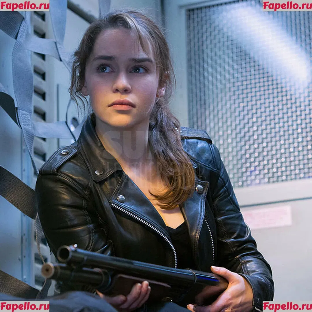 Emilia Clarke Onlyfans Photo Gallery 
