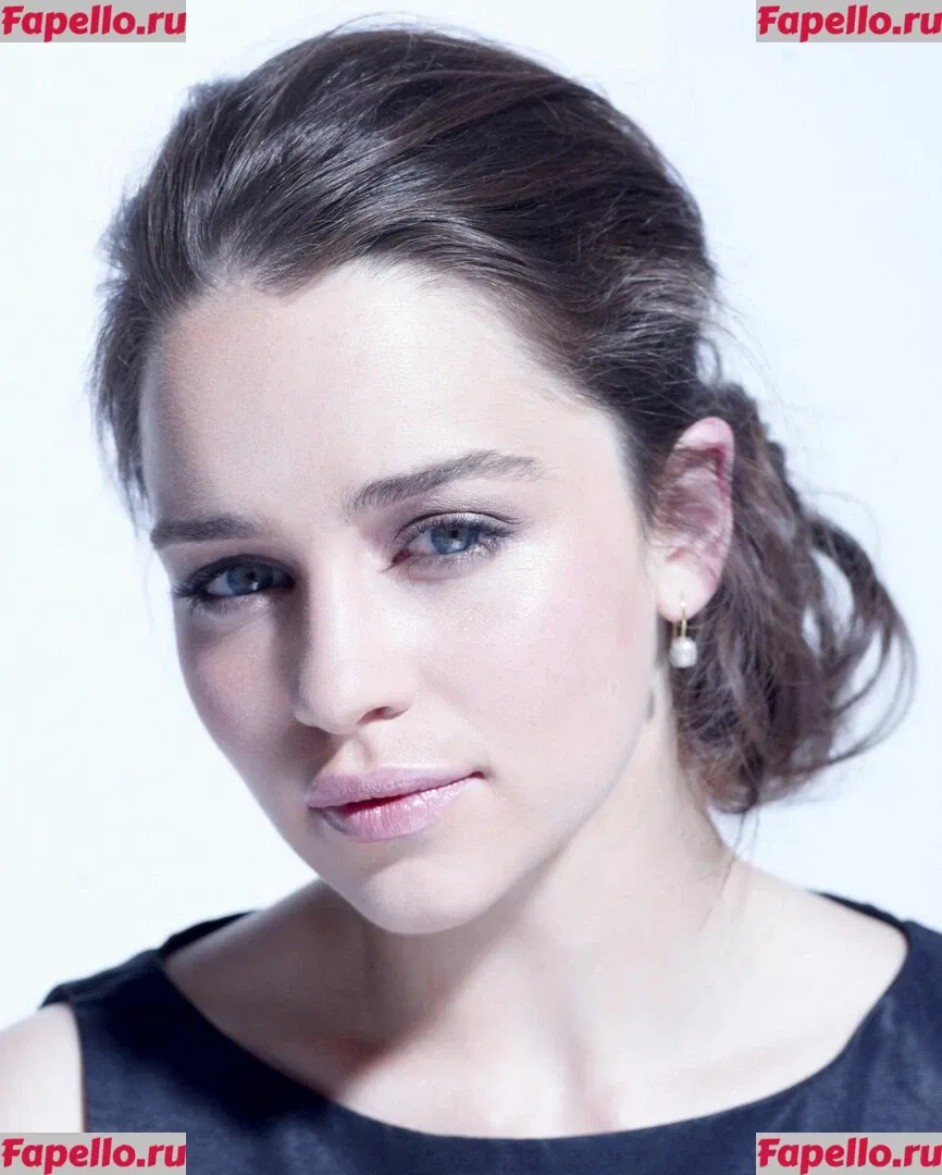 Emilia Clarke Onlyfans Photo Gallery 