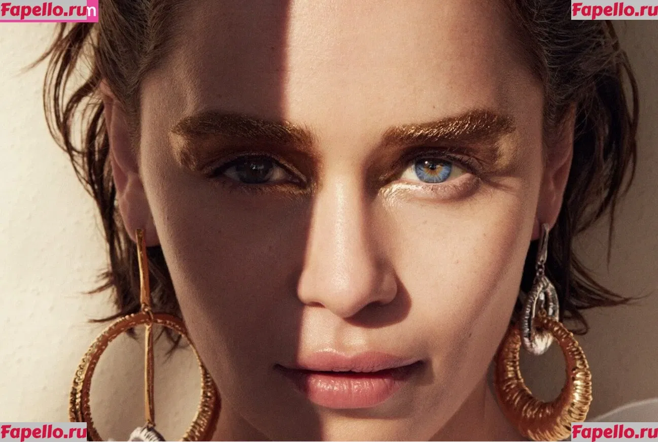 Emilia Clarke Onlyfans Photo Gallery 