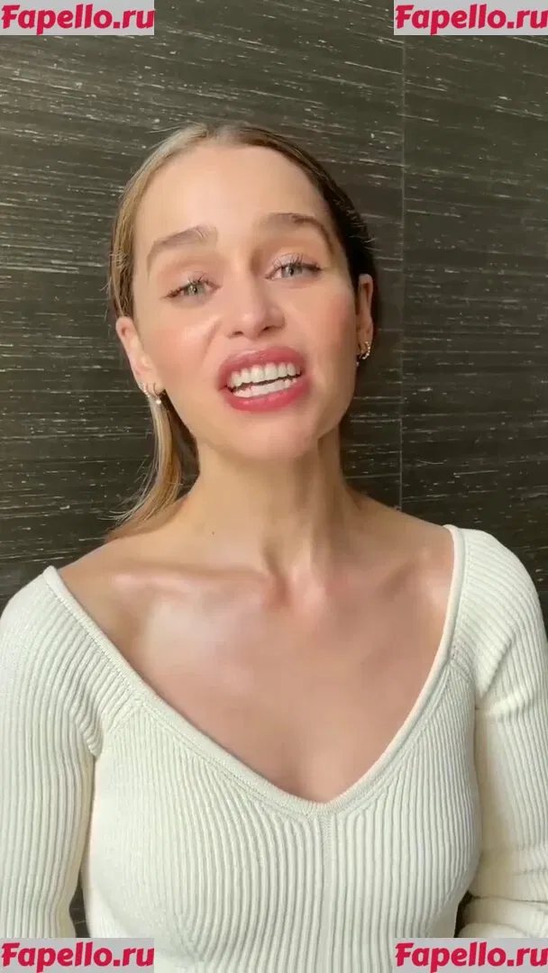 Emilia Clarke Onlyfans Photo Gallery 