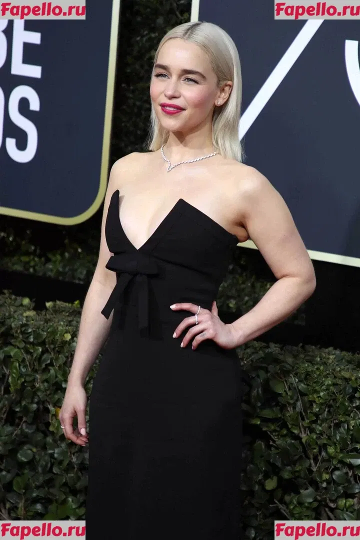 Emilia Clarke Onlyfans Photo Gallery 