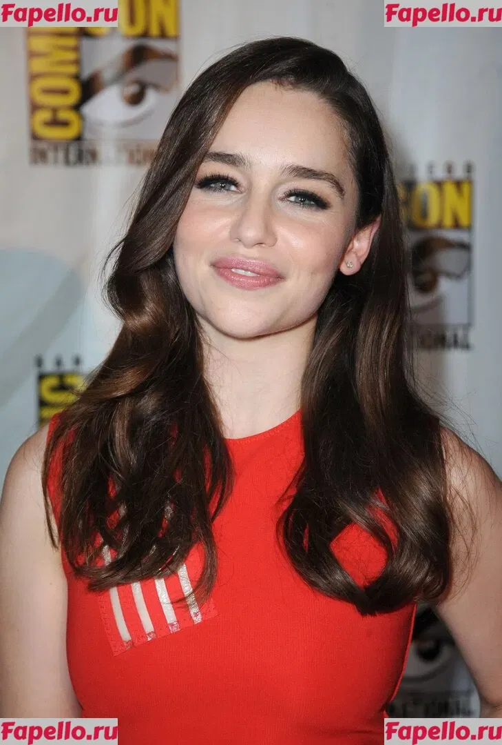 Emilia Clarke Onlyfans Photo Gallery 