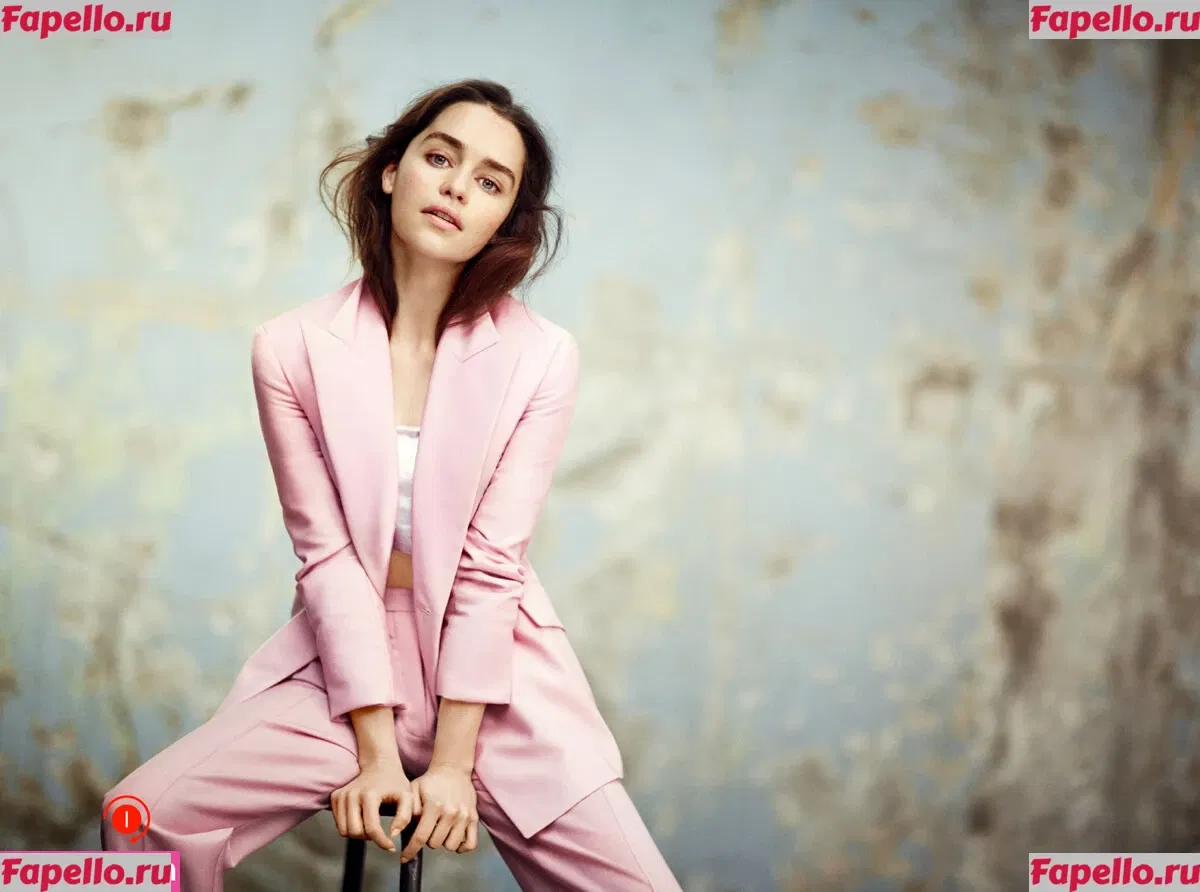 Emilia Clarke Onlyfans Photo Gallery 