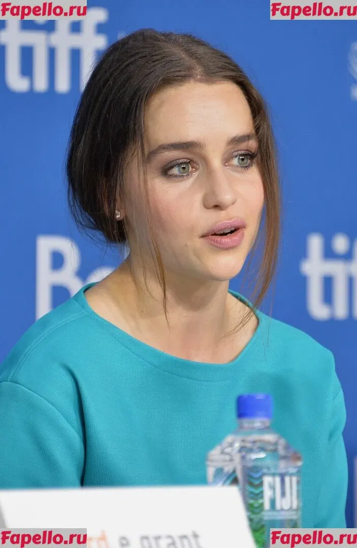 Emilia Clarke Onlyfans Photo Gallery 