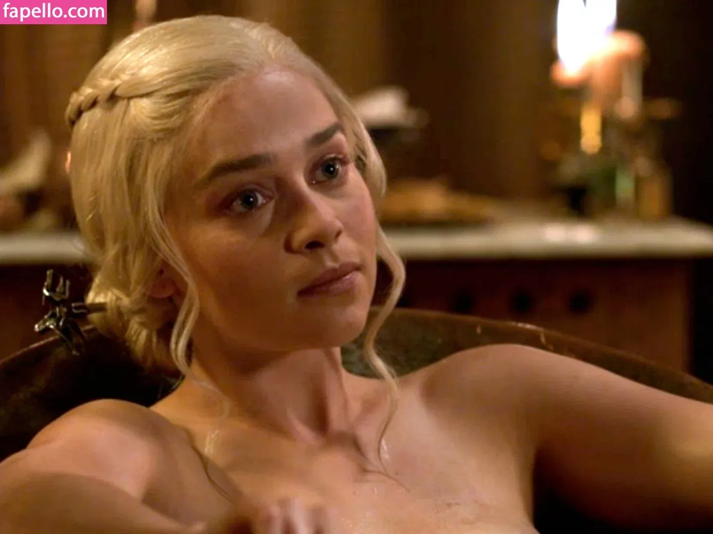 Emilia Clarke Onlyfans Photo Gallery 