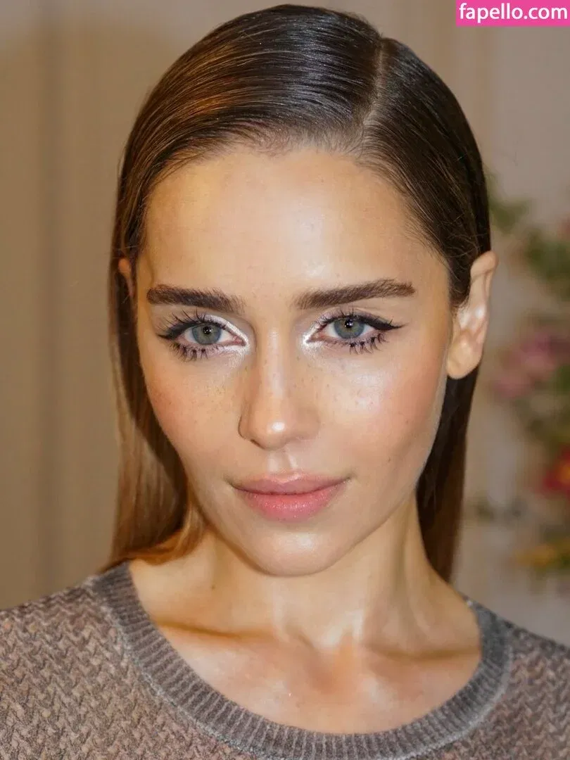 Emilia Clarke Onlyfans Photo Gallery 