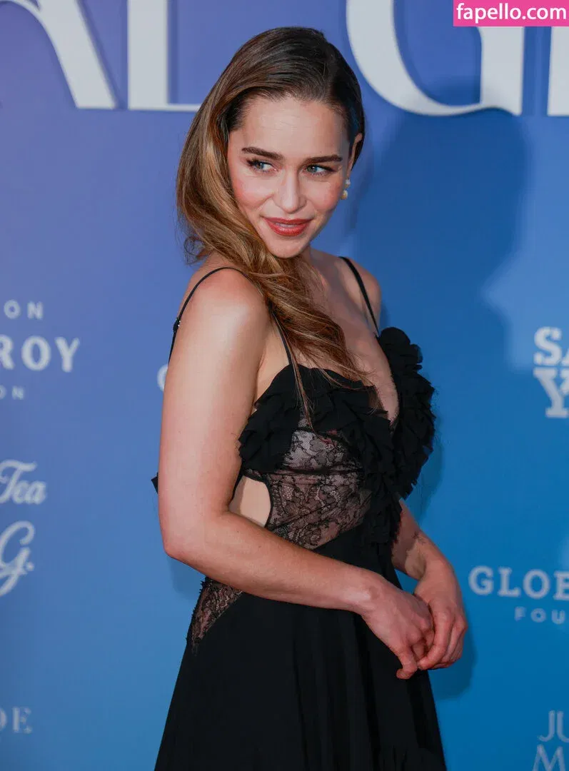 Emilia Clarke Onlyfans Photo Gallery 