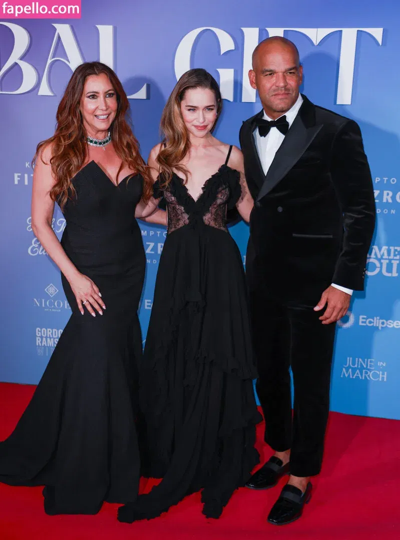 Emilia Clarke Onlyfans Photo Gallery 