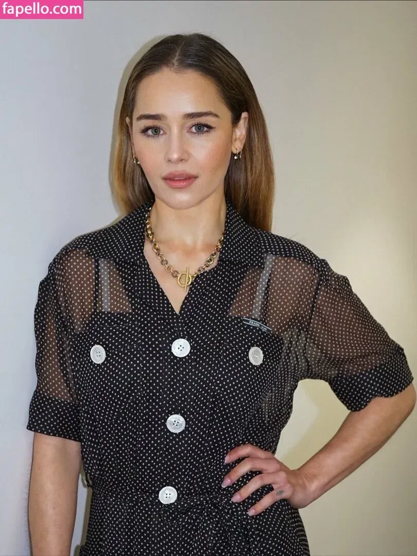 Emilia Clarke Onlyfans Photo Gallery 