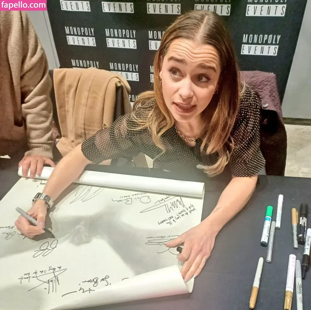 Emilia Clarke Onlyfans Photo Gallery 