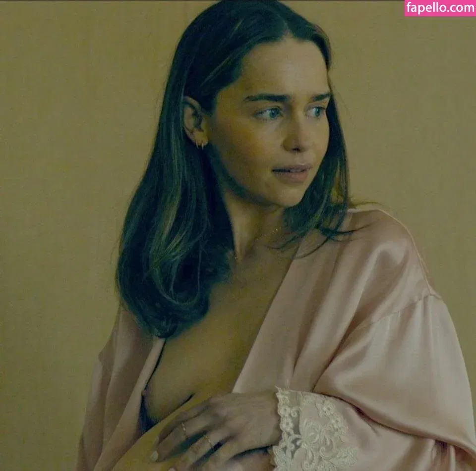 Emilia Clarke Onlyfans Photo Gallery 