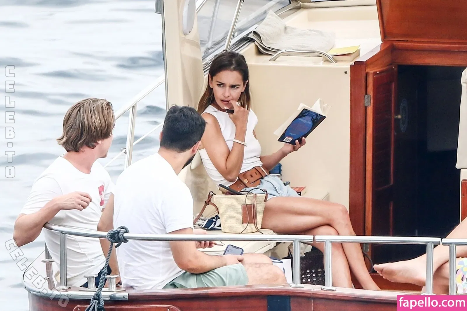 Emilia Clarke Onlyfans Photo Gallery 