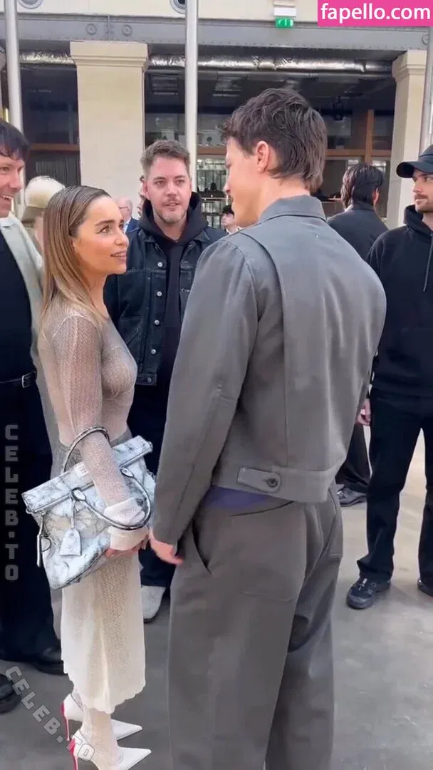 Emilia Clarke Onlyfans Photo Gallery 