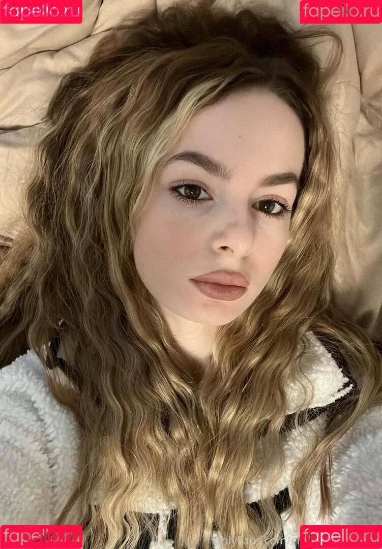 emilylism Onlyfans Photo Gallery 