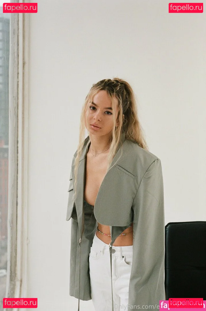 emilylism Onlyfans Photo Gallery 