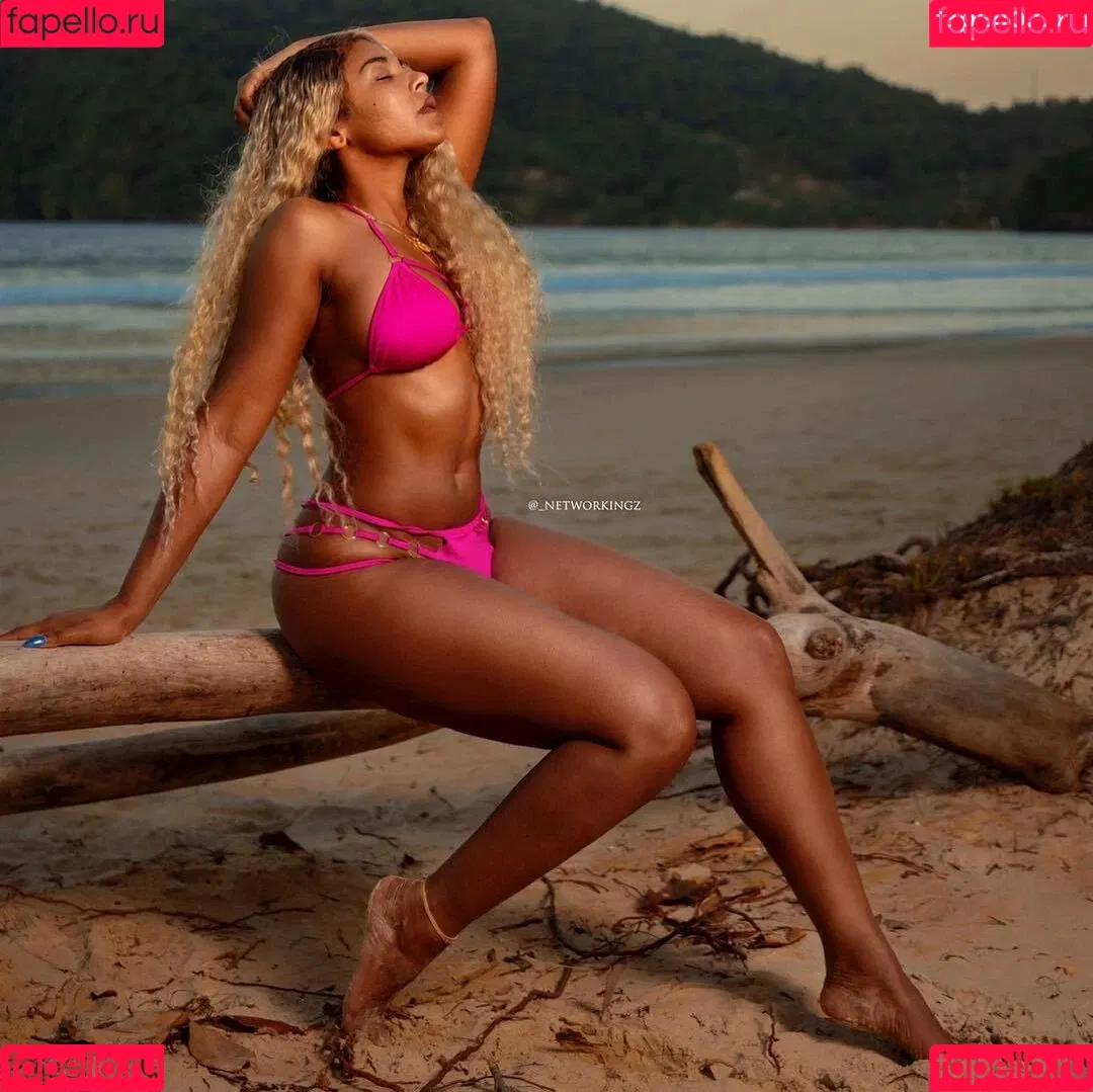 Ashanti Onlyfans Photo Gallery 