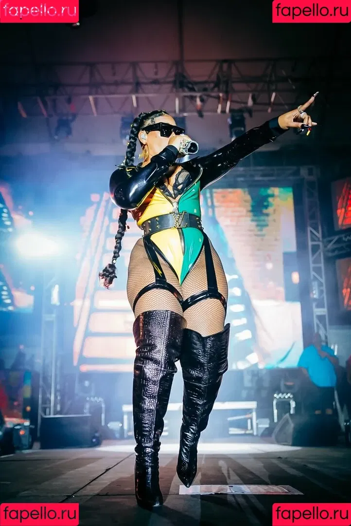Ashanti Onlyfans Photo Gallery 