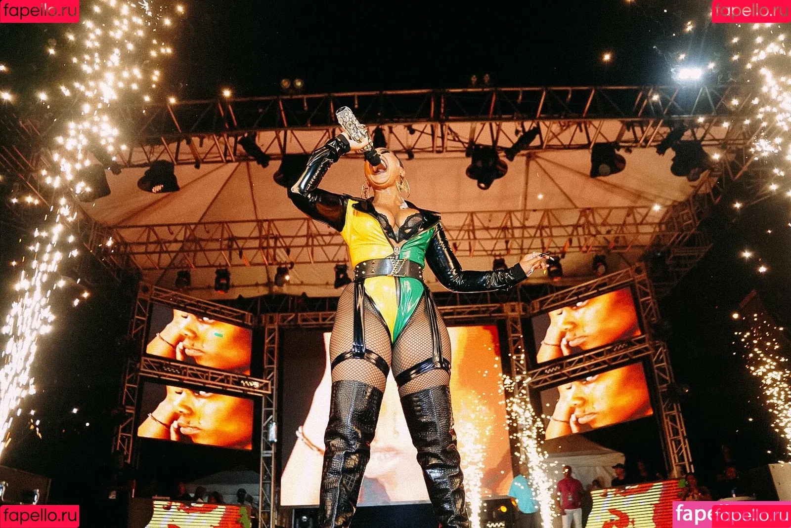Ashanti Onlyfans Photo Gallery 