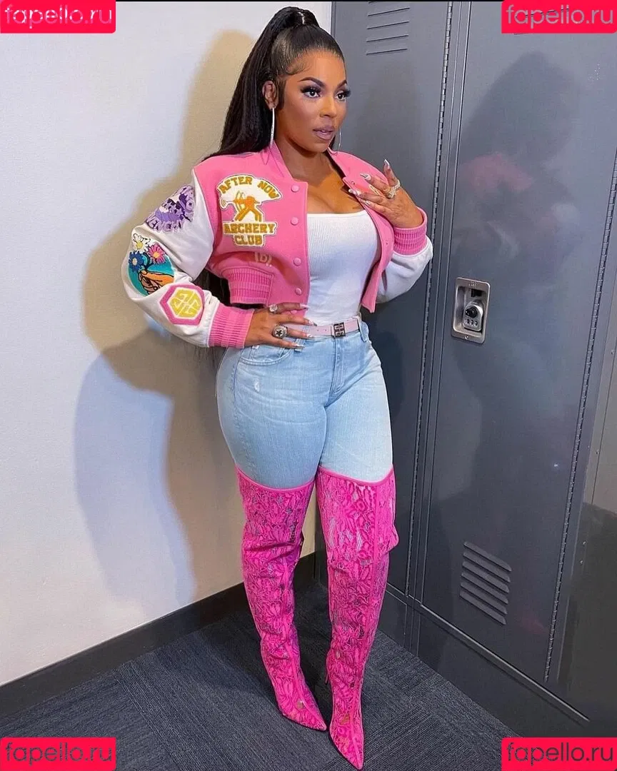 Ashanti Onlyfans Photo Gallery 