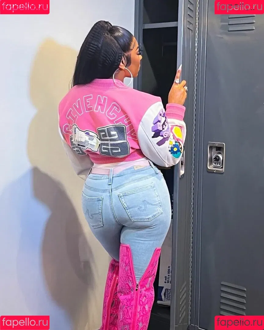 Ashanti Onlyfans Photo Gallery 
