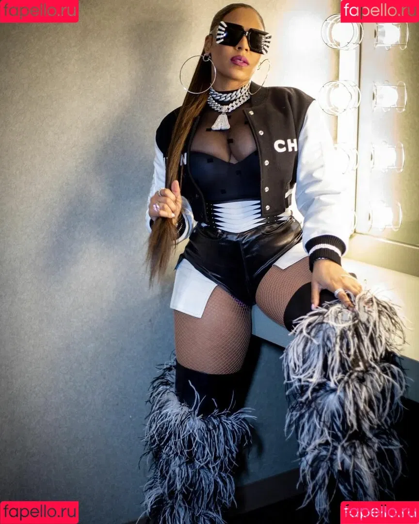 Ashanti Onlyfans Photo Gallery 