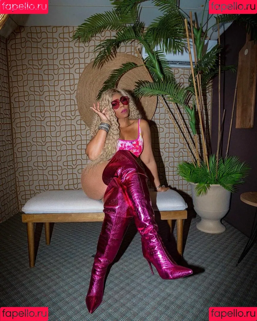Ashanti Onlyfans Photo Gallery 