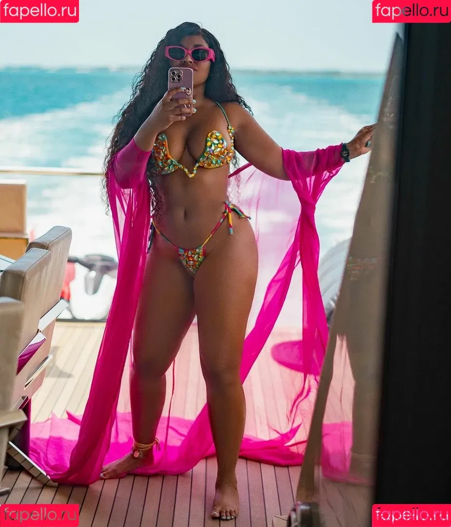 Ashanti Onlyfans Photo Gallery 