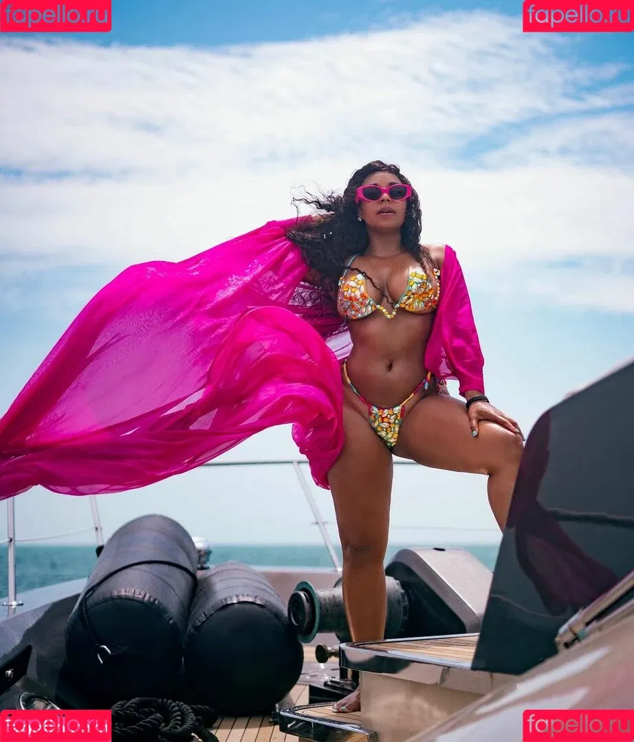 Ashanti Onlyfans Photo Gallery 