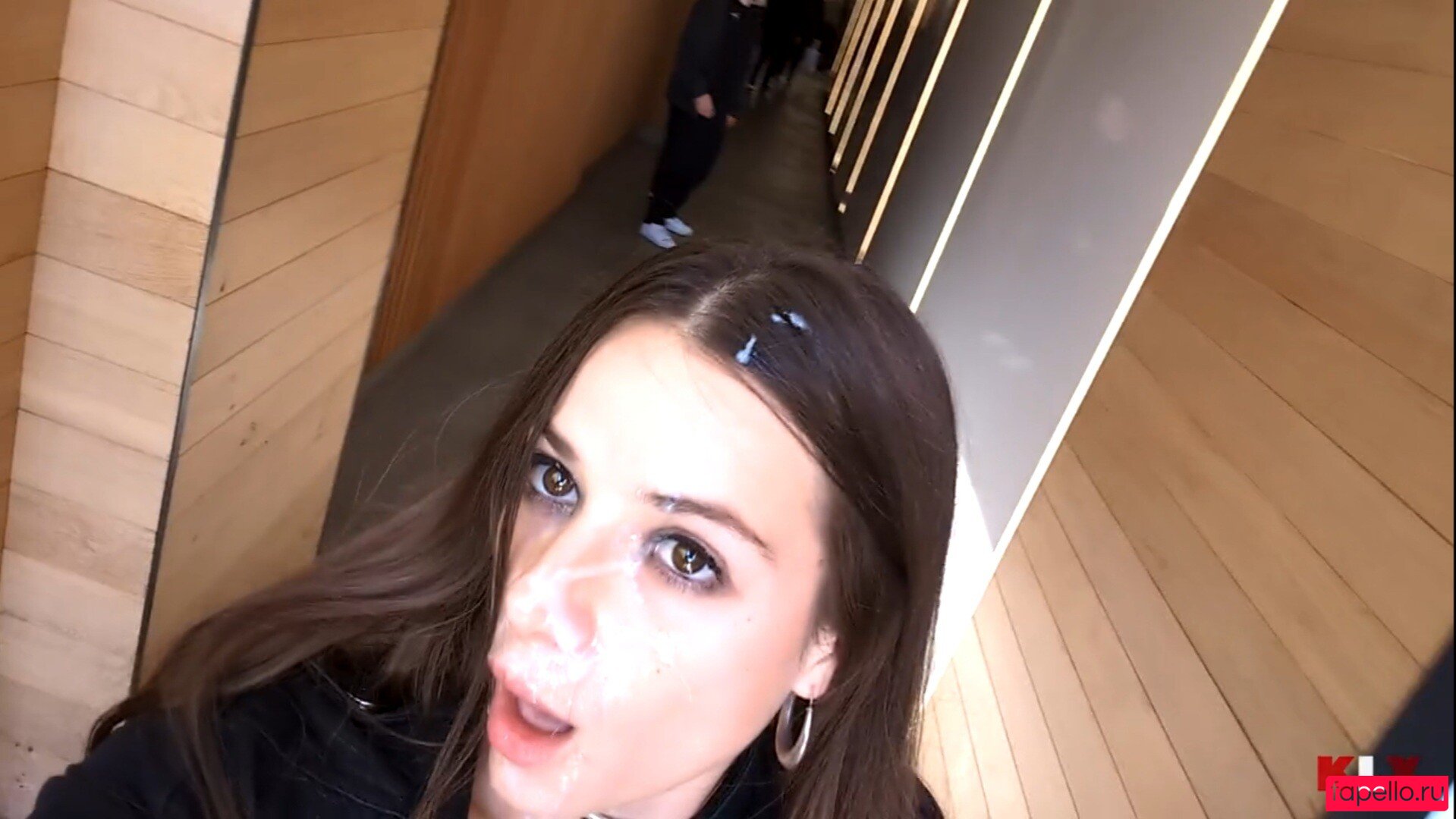 Public Cumwalk Nude Onlyfans Photo 9
