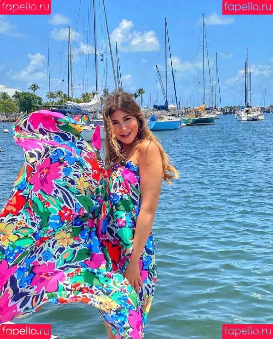 Malak Koura Onlyfans Photo Gallery 