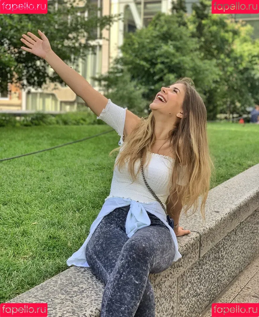 Malak Koura Onlyfans Photo Gallery 