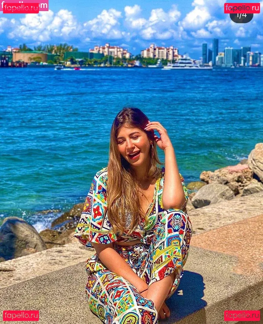 Malak Koura Onlyfans Photo Gallery 