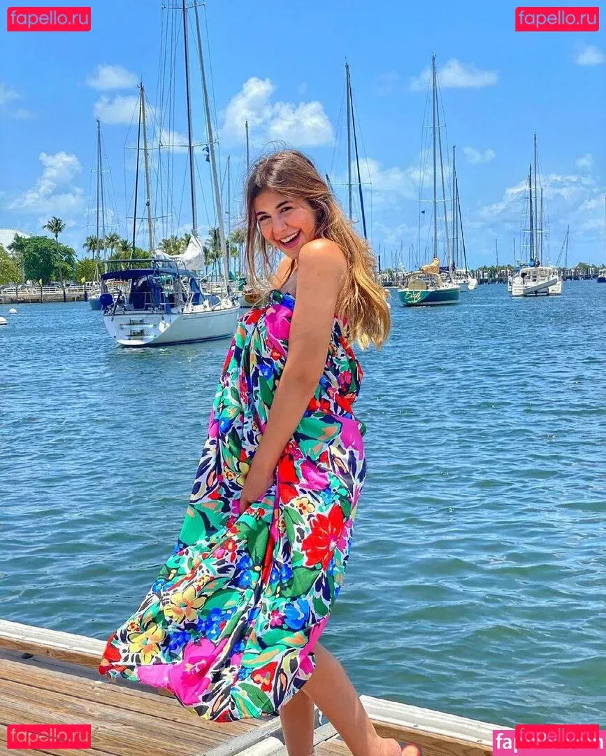 Malak Koura Onlyfans Photo Gallery 