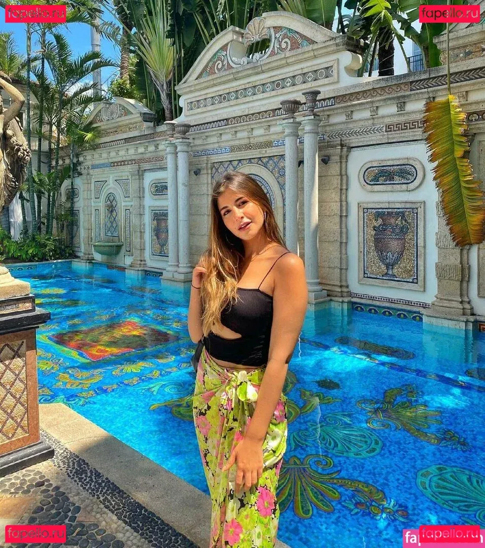 Malak Koura Onlyfans Photo Gallery 