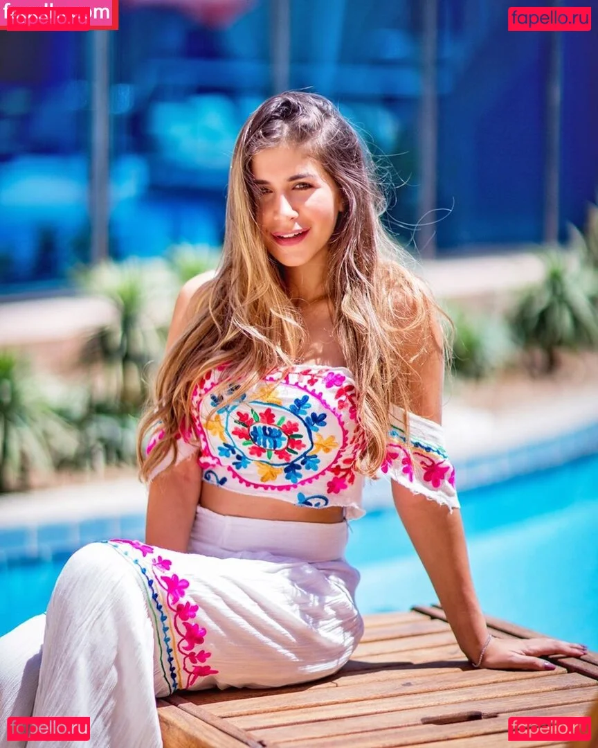 Malak Koura Onlyfans Photo Gallery 