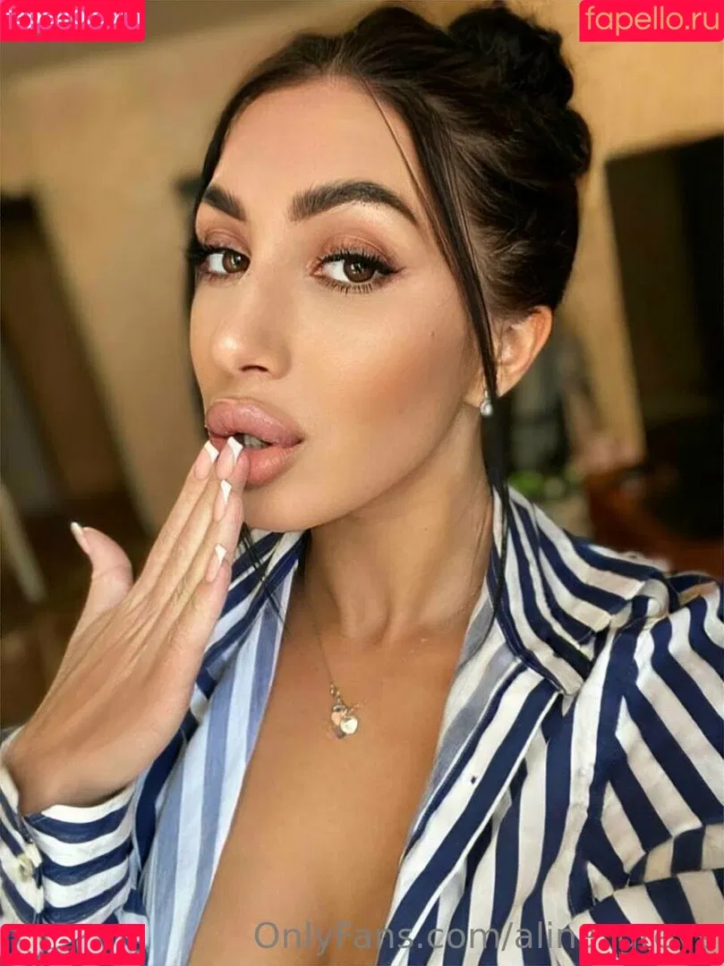 alina_greys Onlyfans Photo Gallery 