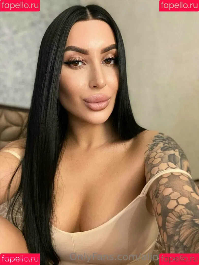alina_greys Onlyfans Photo Gallery 