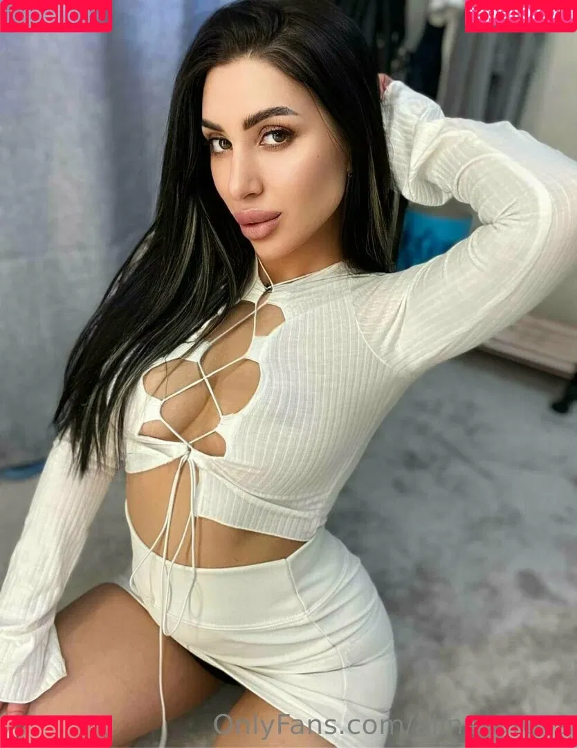 alina_greys Onlyfans Photo Gallery 