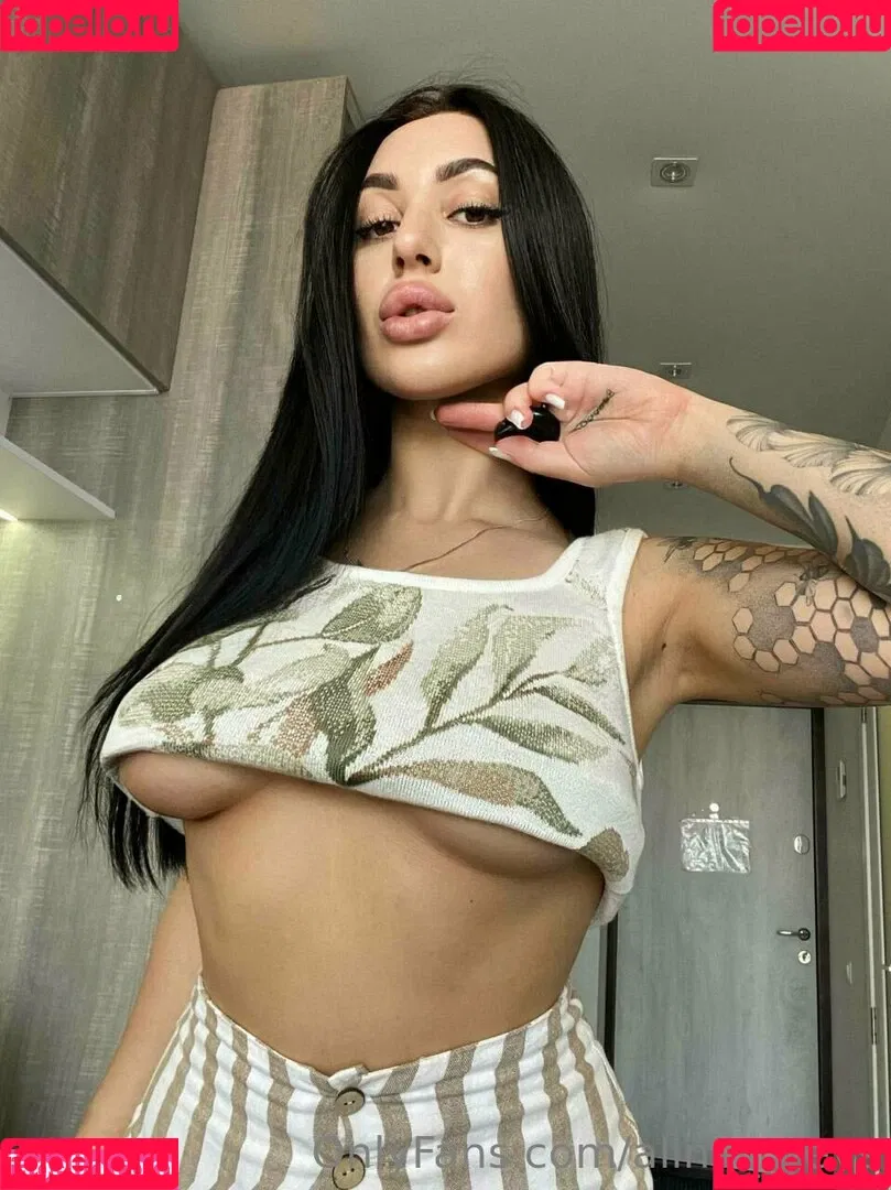 alina_greys Onlyfans Photo Gallery 