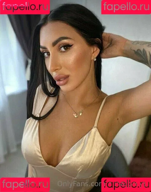 alina_greys Onlyfans Photo Gallery 