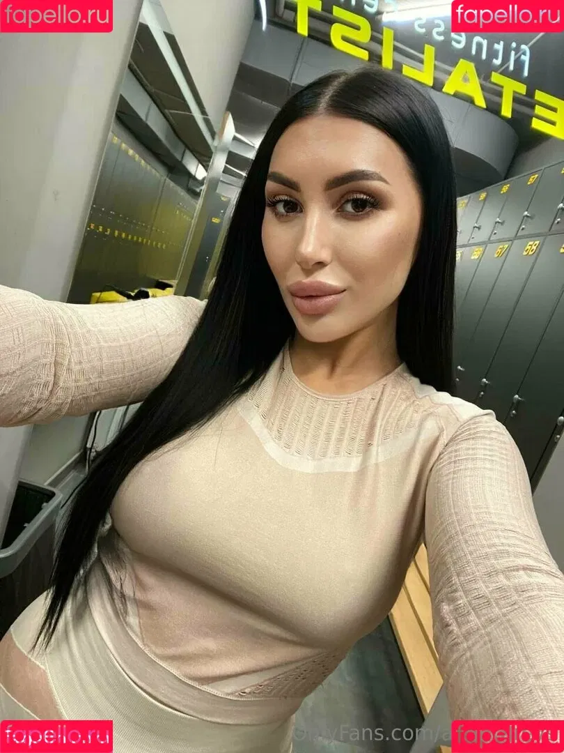 alina_greys Onlyfans Photo Gallery 