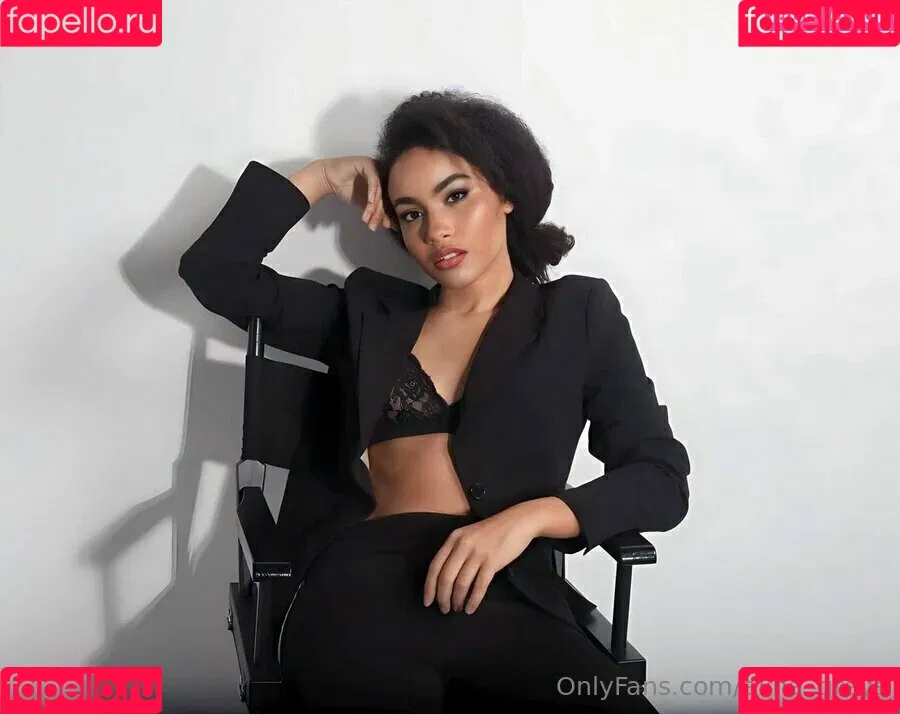 alina_greys Onlyfans Photo Gallery 